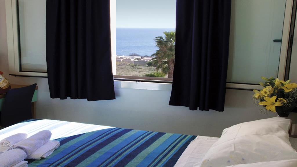 Oasi D'Oriente Aparthotel ซานตา เชซาเรอา แตร์เม ภายนอก รูปภาพ
